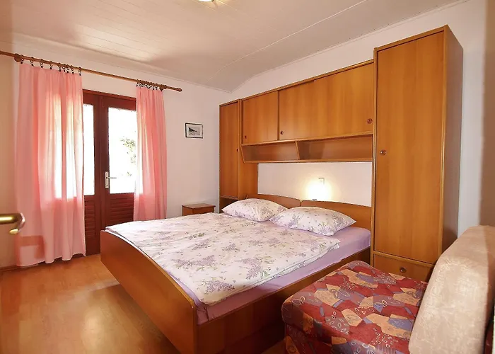 Apartmani Danijela Lopar